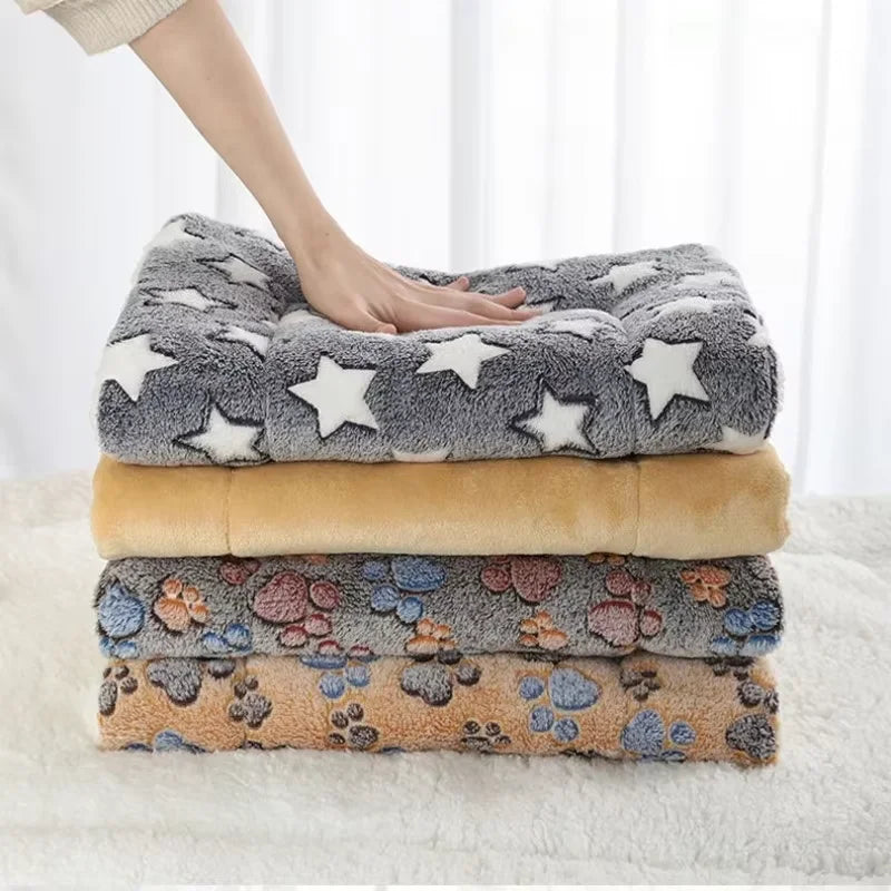 Colchoneta Acolchada Cálida y Suave para Gatos y Perros Pequeños y Medianos