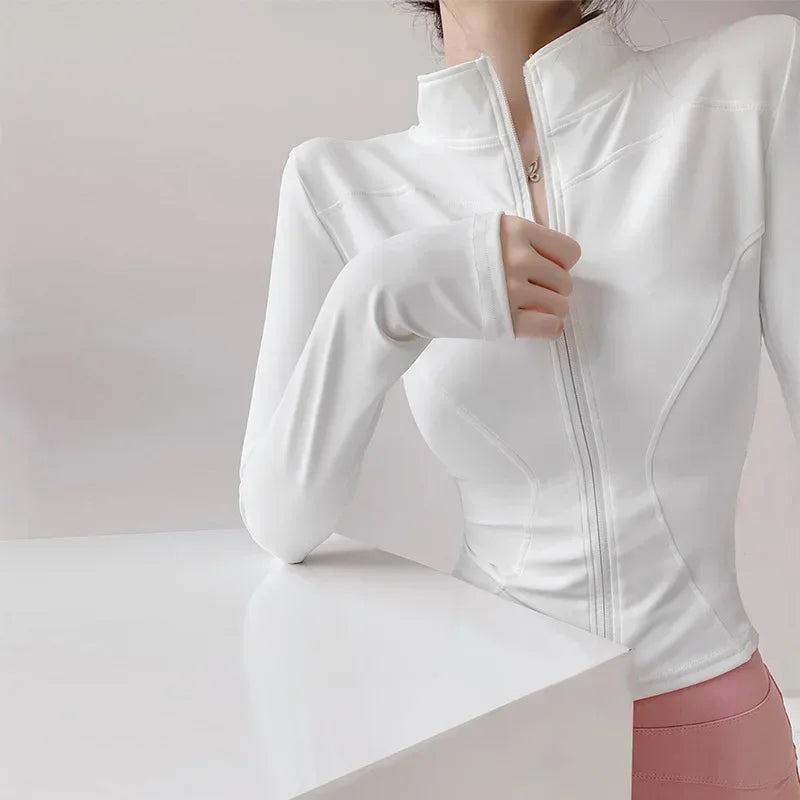 Campera Deportiva Mujer Slim Fit con Cierre y Secado Rápido