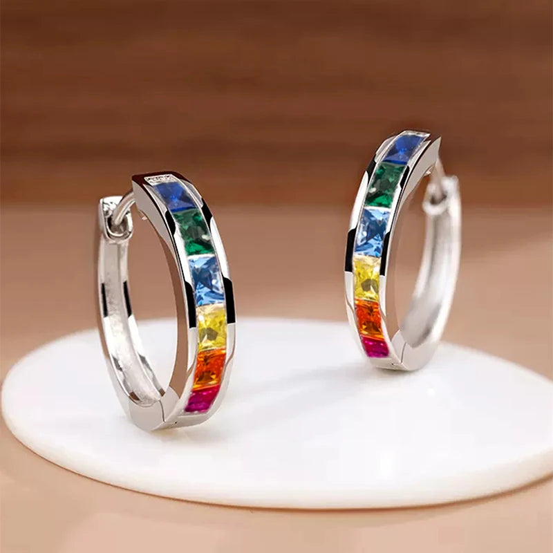 Aros Argolla con Circonias Cuadradas, Diseño Clásico y Elegante