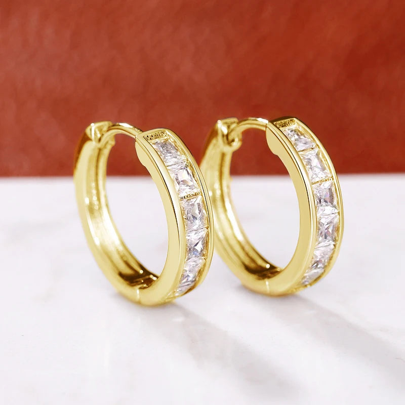 Aros Argolla con Circonias Cuadradas, Diseño Clásico y Elegante