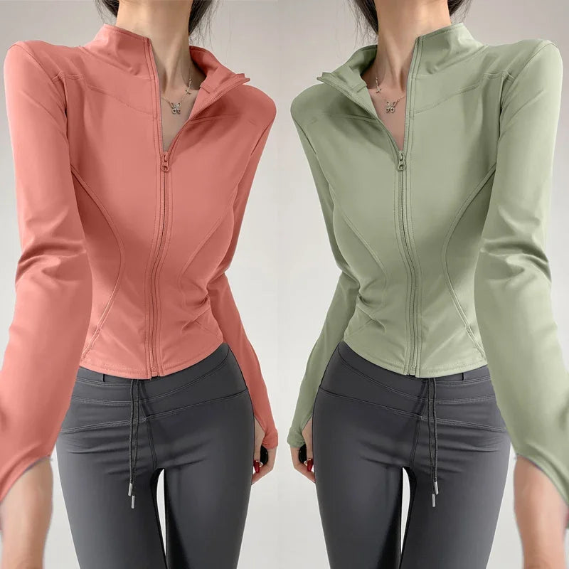 Campera Deportiva Mujer Slim Fit con Cierre y Secado Rápido