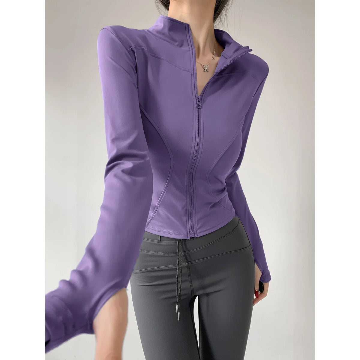 Campera Deportiva Mujer Slim Fit con Cierre y Secado Rápido