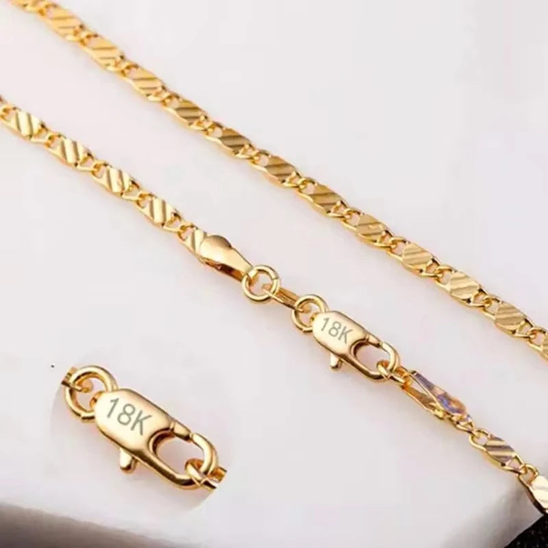 Collar de Cadena Lateral en Plata 925, Dorado o Plateado