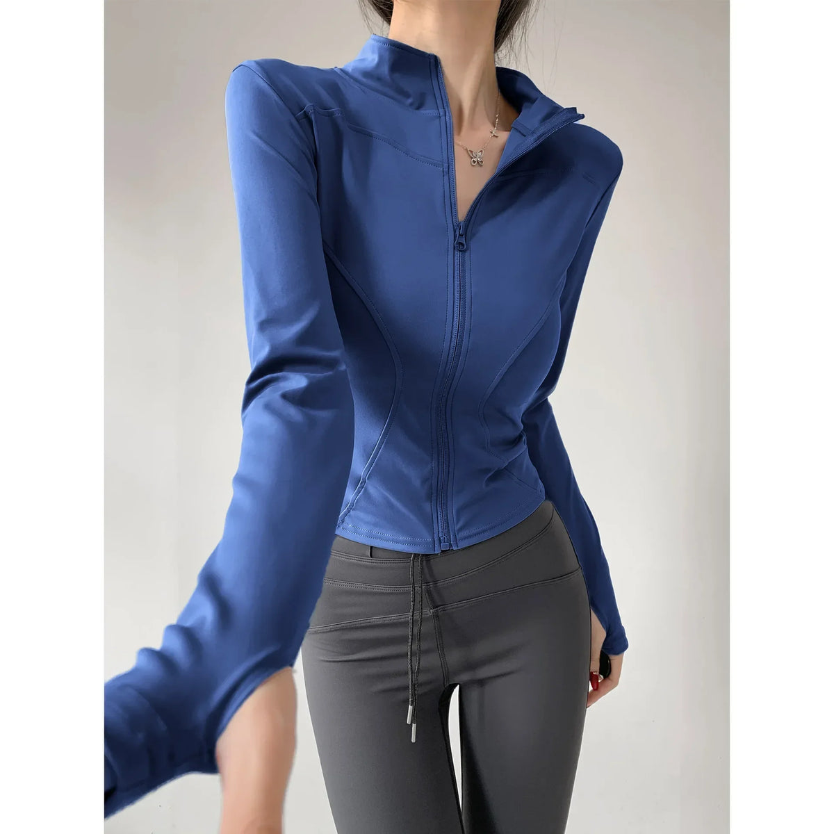 Campera Deportiva Mujer Slim Fit con Cierre y Secado Rápido